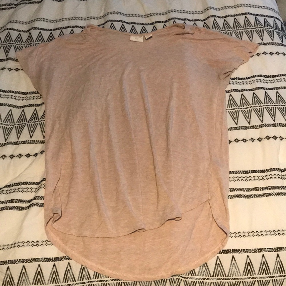 a casual t-shirt top